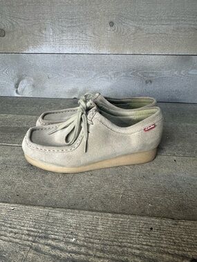 Clarks Originals Wallabee Women's 7.5 M Suede Taupe Boot Lace Stinson 15260